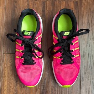 Nike Air Max Dynasty- Big Girls, Size 3.5